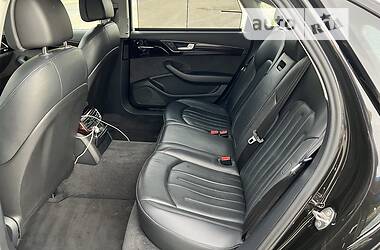 Седан Audi A8 2017 в Львове