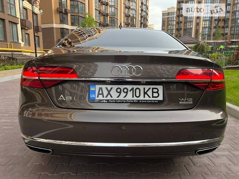 Седан Audi A8 2014 в Києві