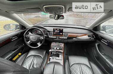 Седан Audi A8 2012 в Ужгороді