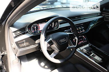Седан Audi A8 2021 в Дніпрі