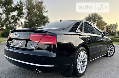 Седан Audi A8 2012 в 