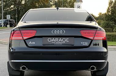 Седан Audi A8 2012 в 