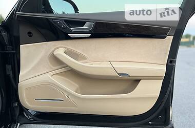Седан Audi A8 2012 в 