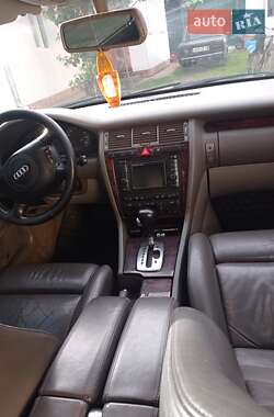 Седан Audi A8 2000 в 