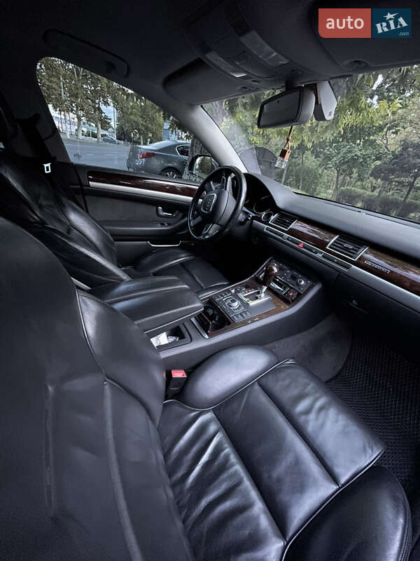 Седан Audi A8 2008 в Миколаєві