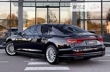 Седан Audi A8 2021 в Киеве