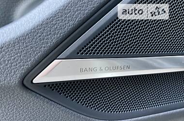 Седан Audi A8 2021 в Киеве