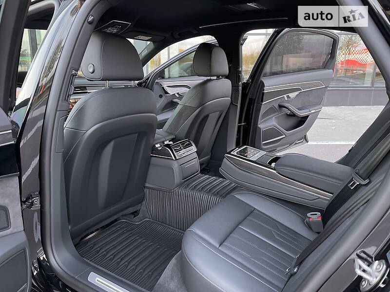 Седан Audi A8 2021 в Киеве