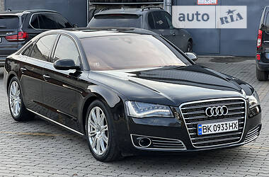 Седан Audi A8 2011 в 