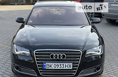 Седан Audi A8 2011 в 