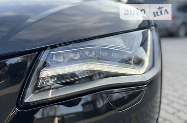 Седан Audi A8 2011 в 