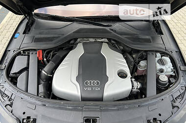 Седан Audi A8 2011 в 