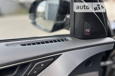 Седан Audi A8 2011 в 