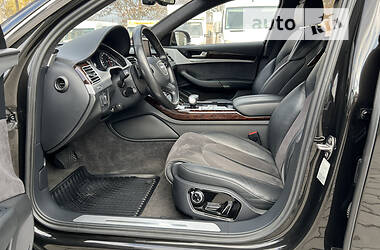 Седан Audi A8 2011 в 