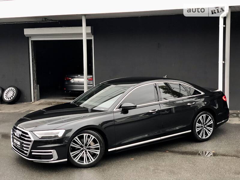 Седан Audi A8 2018 в Києві