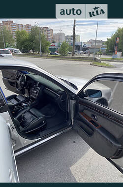 Седан Audi A8 1995 в Виннице