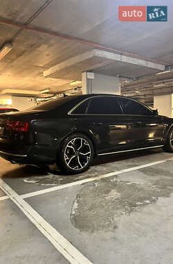 Седан Audi A8 2012 в Киеве