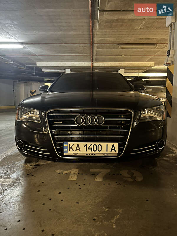 Седан Audi A8 2012 в Киеве