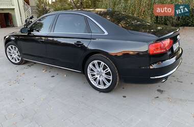 Седан Audi A8 2014 в Львове