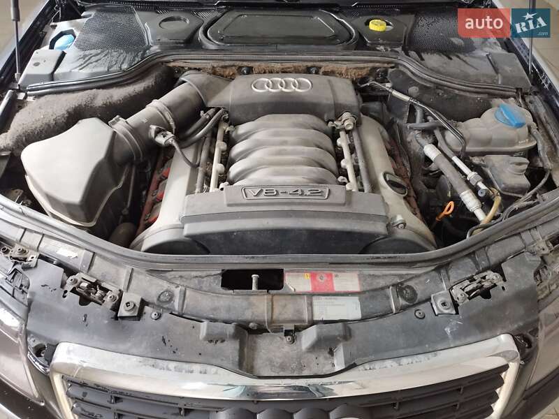 Седан Audi A8 2002 в Виннице