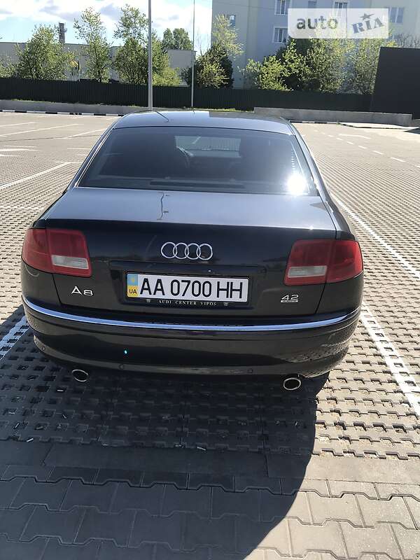 Седан Audi A8 2003 в Киеве