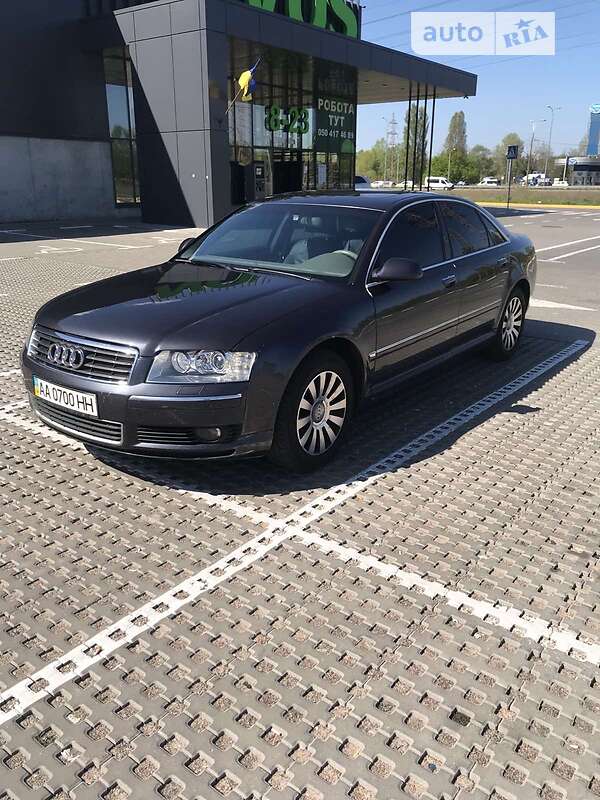 Седан Audi A8 2003 в Киеве