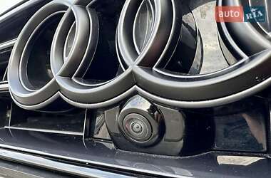 Седан Audi A8 2015 в Кривом Роге