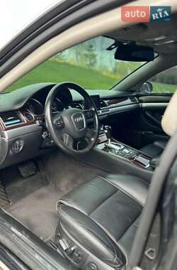 Седан Audi A8 2005 в 