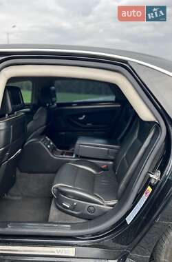 Седан Audi A8 2005 в 