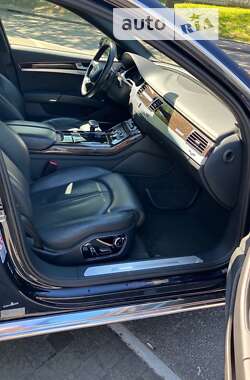 Седан Audi A8 2013 в 