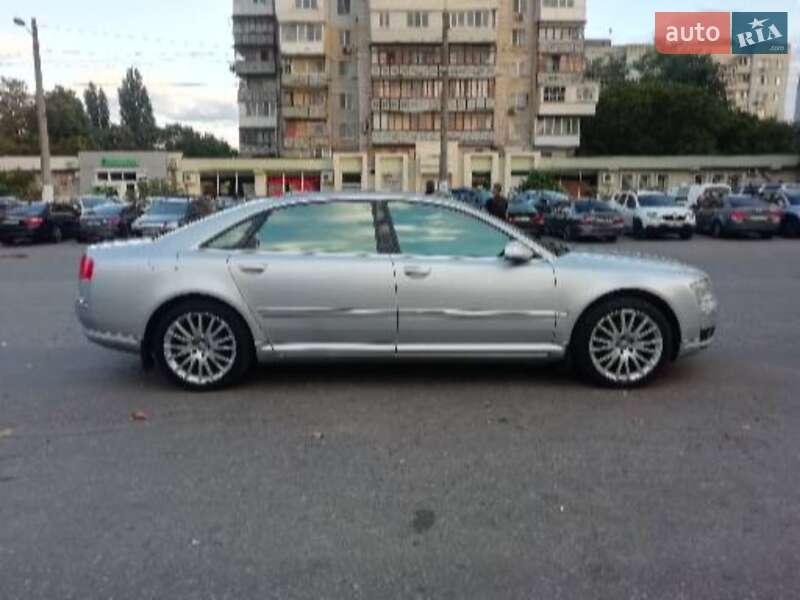 Седан Audi A8 2004 в Одессе