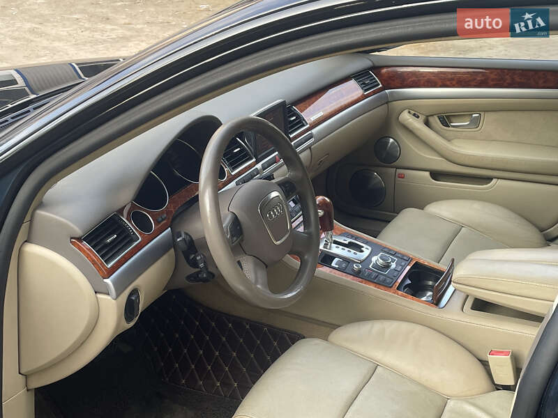 Седан Audi A8 2007 в Черновцах