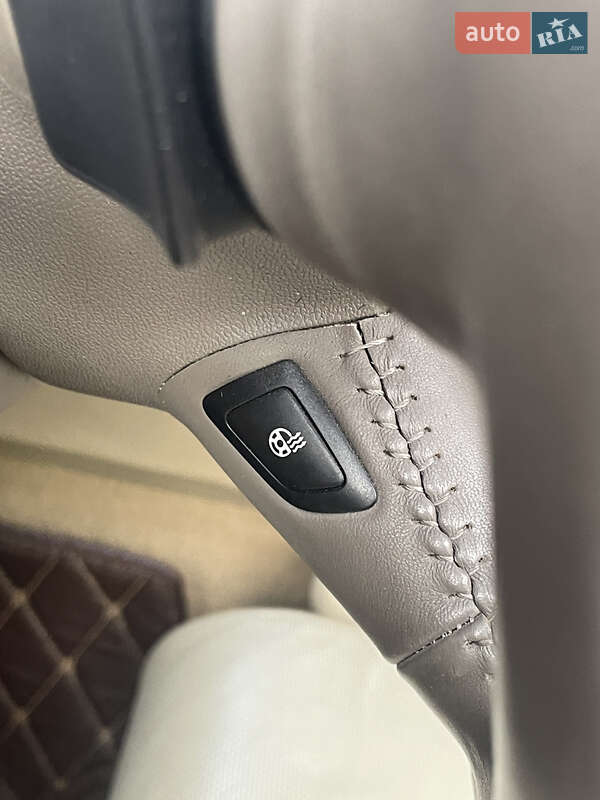 Седан Audi A8 2007 в Черновцах