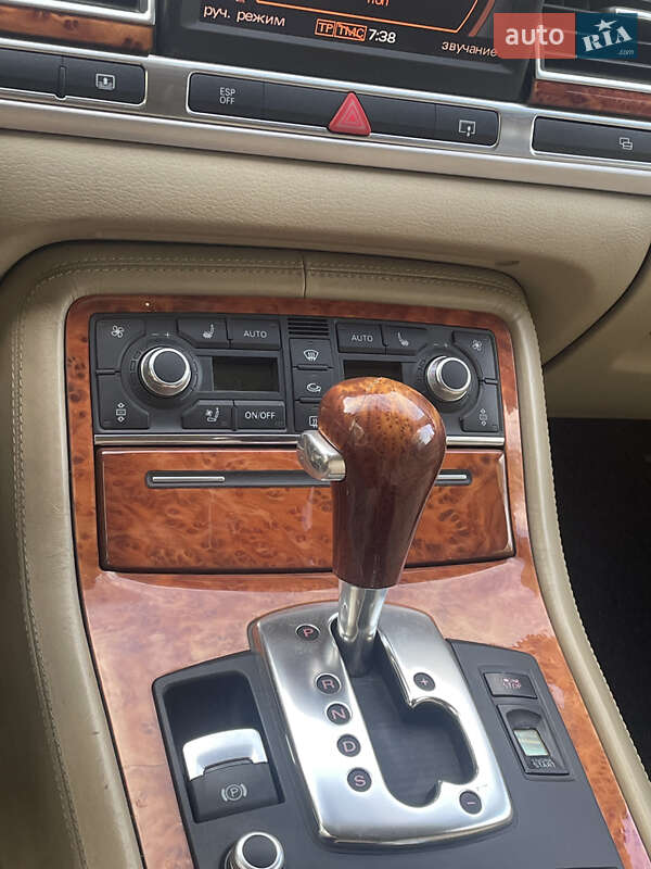 Седан Audi A8 2007 в Черновцах