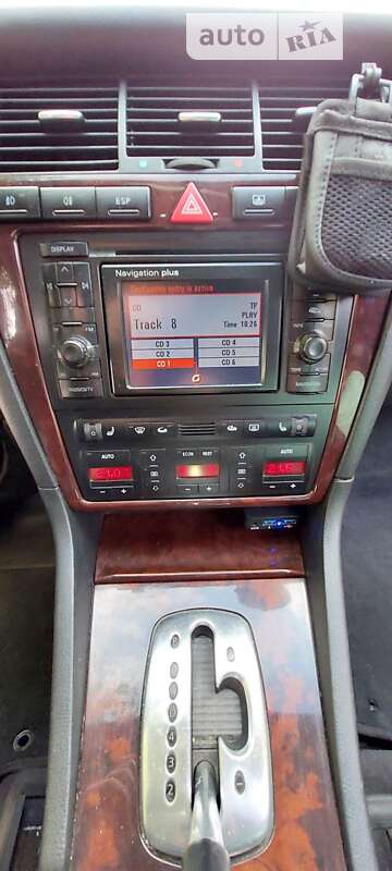 Седан Audi A8 1999 в Киеве