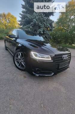 Седан Audi A8 2016 в 
