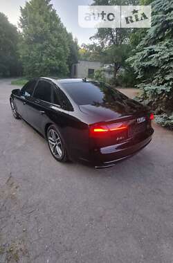 Седан Audi A8 2016 в 