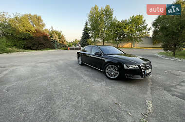 Седан Audi A8 2012 в Днепре