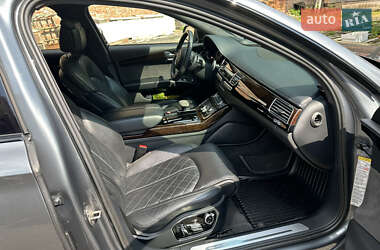 Седан Audi A8 2016 в Коломые