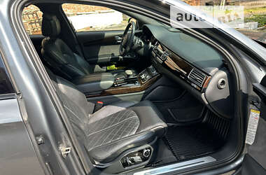 Седан Audi A8 2016 в Коломые