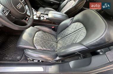 Седан Audi A8 2016 в Коломые