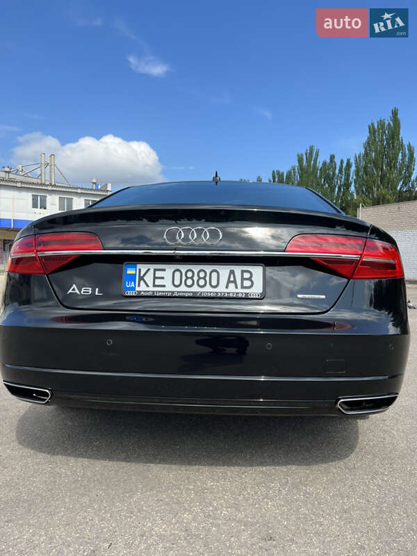 Седан Audi A8 2016 в Кривому Розі