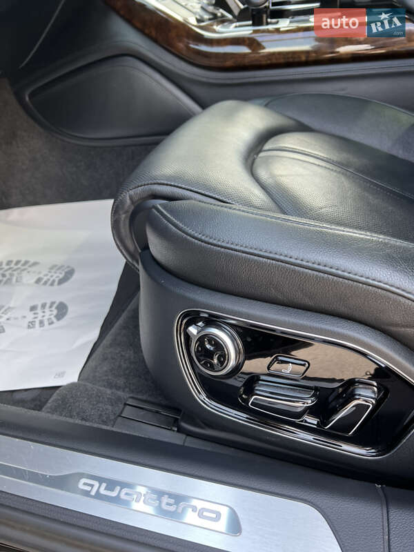 Седан Audi A8 2016 в Кривому Розі