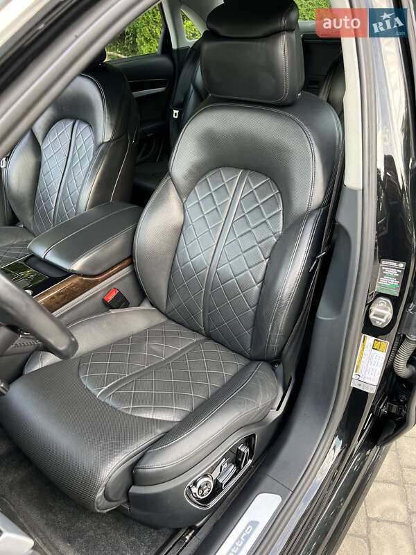 Седан Audi A8 2017 в Львове