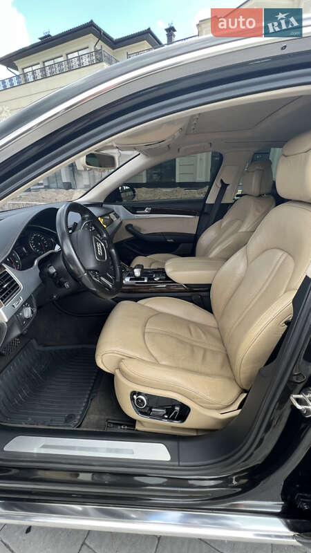 Седан Audi A8 2010 в Хусті