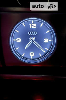 Седан Audi A8 2010 в Хусте