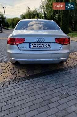 Седан Audi A8 2013 в Хусте