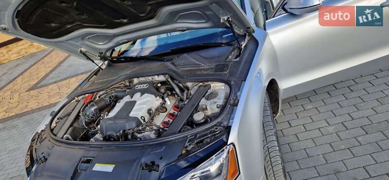 Седан Audi A8 2013 в Хусте