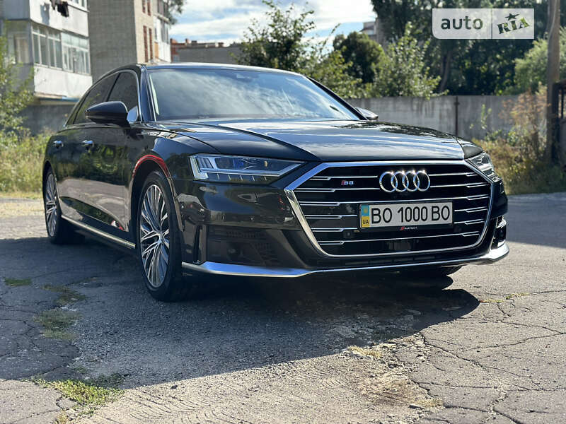 Седан Audi A8 2020 в Тернополе