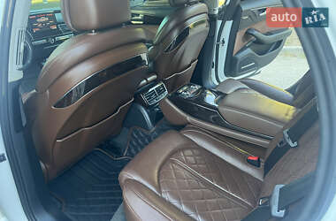 Седан Audi A8 2012 в 